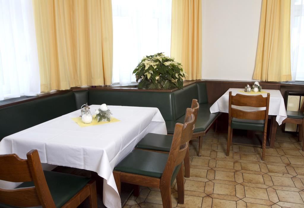 Hotel Zur Sonne Korneuburg Eksteriør bilde